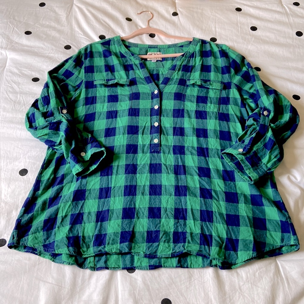 Old Navy XXL EUC plaid blouse in blue and green